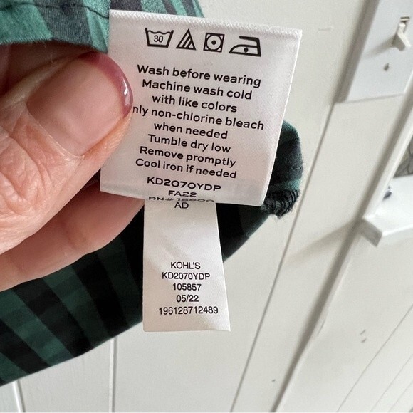 Women's DRAPER JAMES RSVP Ruffle Neck Top - Picture 8 of 14